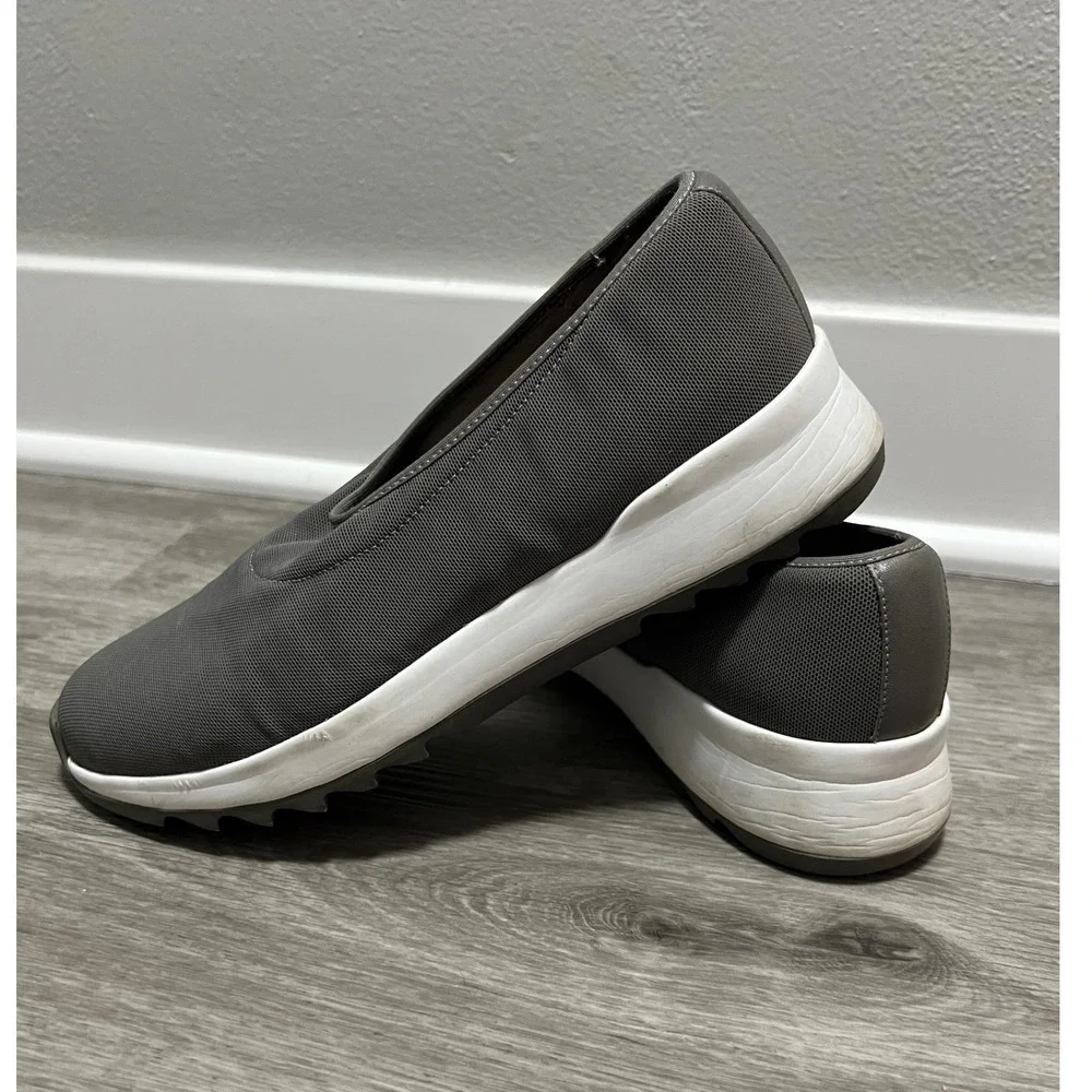 EILEEN FISHER Grey Slip On Sneakers Women's Size‎ 7 M Lightweight Comfort